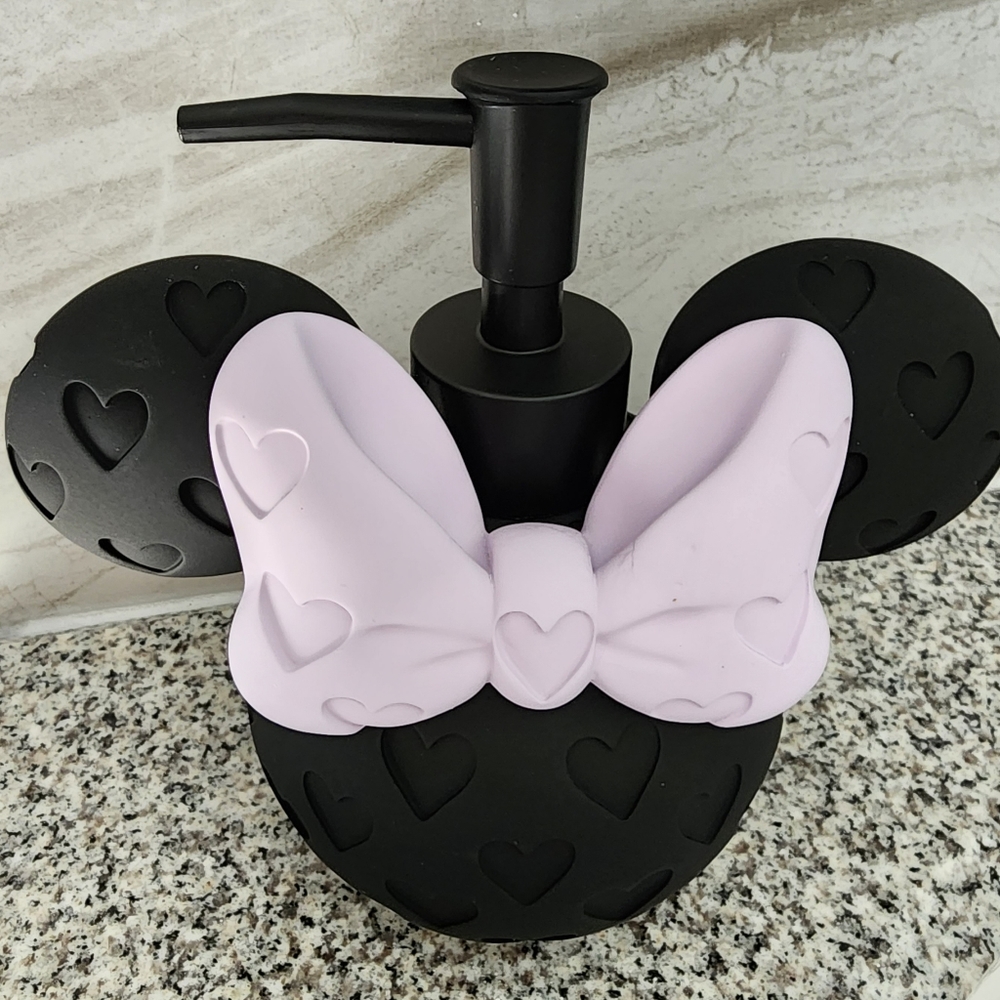 NWT Disney Minnie Mouse Black Soap Dispenser 6in Purple Heart Bow Lotion Pump